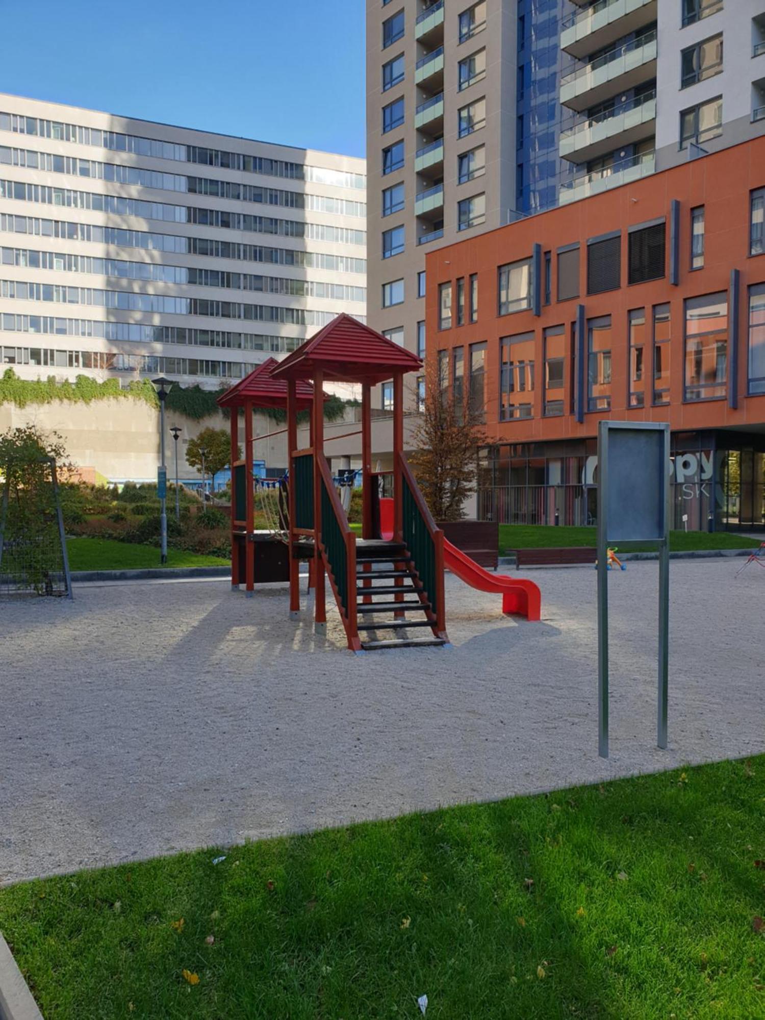 Moderny Byt V Sirsom Centre Daire Bratislava Dış mekan fotoğraf